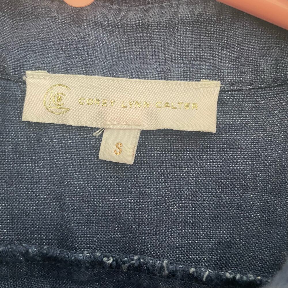 Women’s Corey Lynn Calter Blue Linen Button up Sleeveless Top with Ruffles.Small - Picture 7 of 8